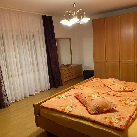 Ferienwohnung Mit Garten Pirmasens Zewnętrze zdjęcie