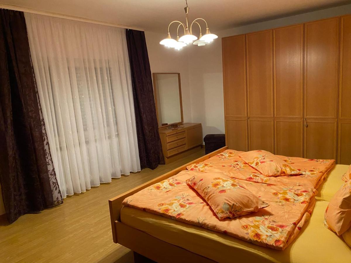 Ferienwohnung Mit Garten Pirmasens Zewnętrze zdjęcie